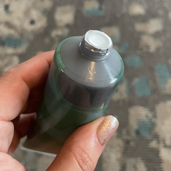 Hannah Sienna Essential Skincare - Purifying Charcoal Mask 3 Fl. Oz - Picture 3 of 5